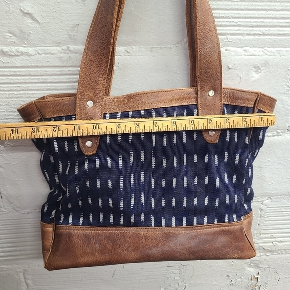 Kakaw Designs Navy & Brown Shoulder Tote - Picture 10 of 12